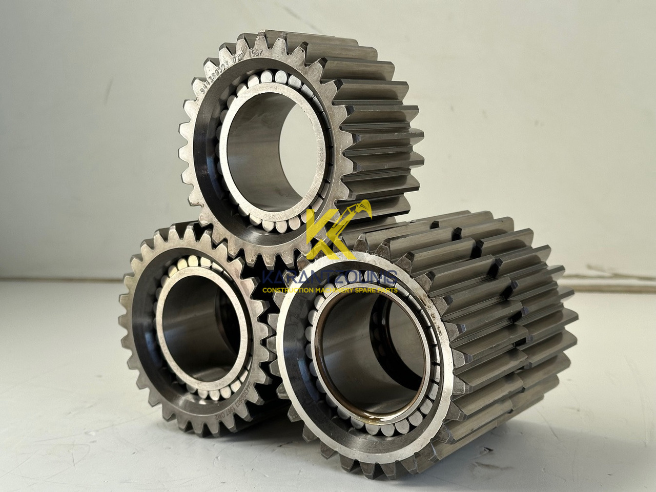 Liebherr Planetenrad ID-Nr.9443004 - ID-Nr.944300403. FAT400-FAT400/018-FAT400P018-FAT400P063-FAT400P073-FAT400P092. R934 IND,R906,R914,R916,R922,R924,R932,R934,R936,R942,R944. #944300503.18.12# - Bočni reduktor za Bager goseničar: slika 1 Liebherr Planetenrad ID-Nr.9443004 - ID-Nr.944300403. FAT400-FAT400/018-FAT400P018-FAT400P063-FAT400P073-FAT400P092. R934 IND,R906,R914,R916,R922,R924,R932,R934,R936,R942,R944. #944300503.18.12# - Bočni reduktor za Bager goseničar: slika 1