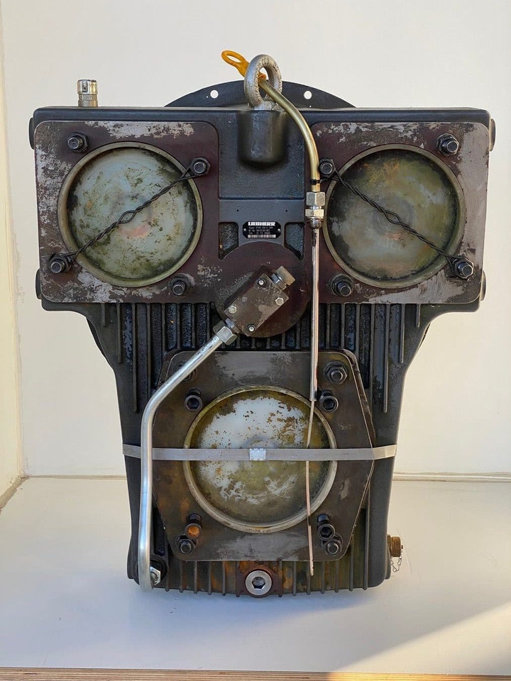 Liebherr Pumpenverteilergetriebe Typ:PVG351 C 385, ID-Nr.9078761. LTC 1055-00, LTC 1055-01, LTC 1055-02, LTC 1055-3-1. - Transmission za Avtodvigalo: slika 1 Liebherr Pumpenverteilergetriebe Typ:PVG351 C 385, ID-Nr.9078761. LTC 1055-00, LTC 1055-01, LTC 1055-02, LTC 1055-3-1. - Transmission za Avtodvigalo: slika 1