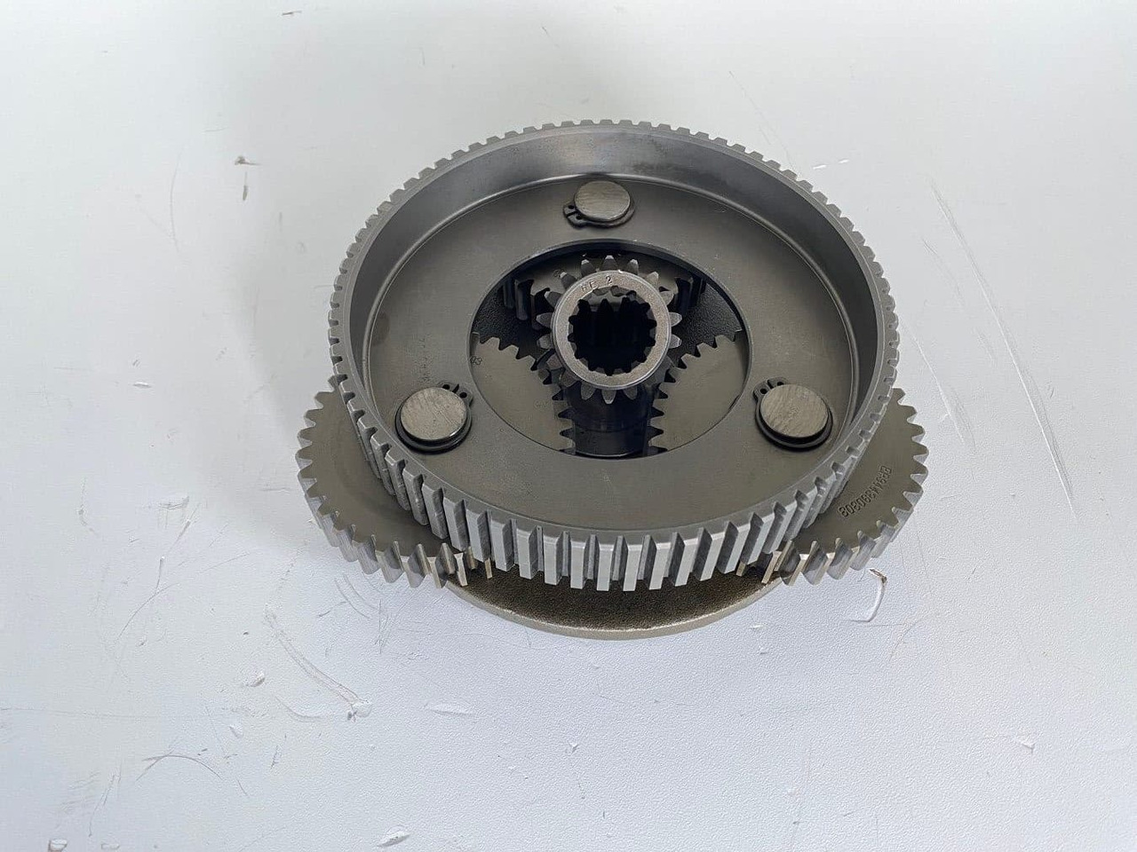 Liebherr Schwenkantrieb SAT250/278, ID-Nr.90017772 - ID-Nr.90017773 - ID-Nr.90017774 - ID-Nr.90209641. #0383# - Nihajni motor za Bager goseničar: slika 4 Liebherr Schwenkantrieb SAT250/278, ID-Nr.90017772 - ID-Nr.90017773 - ID-Nr.90017774 - ID-Nr.90209641. #0383# - Nihajni motor za Bager goseničar: slika 4