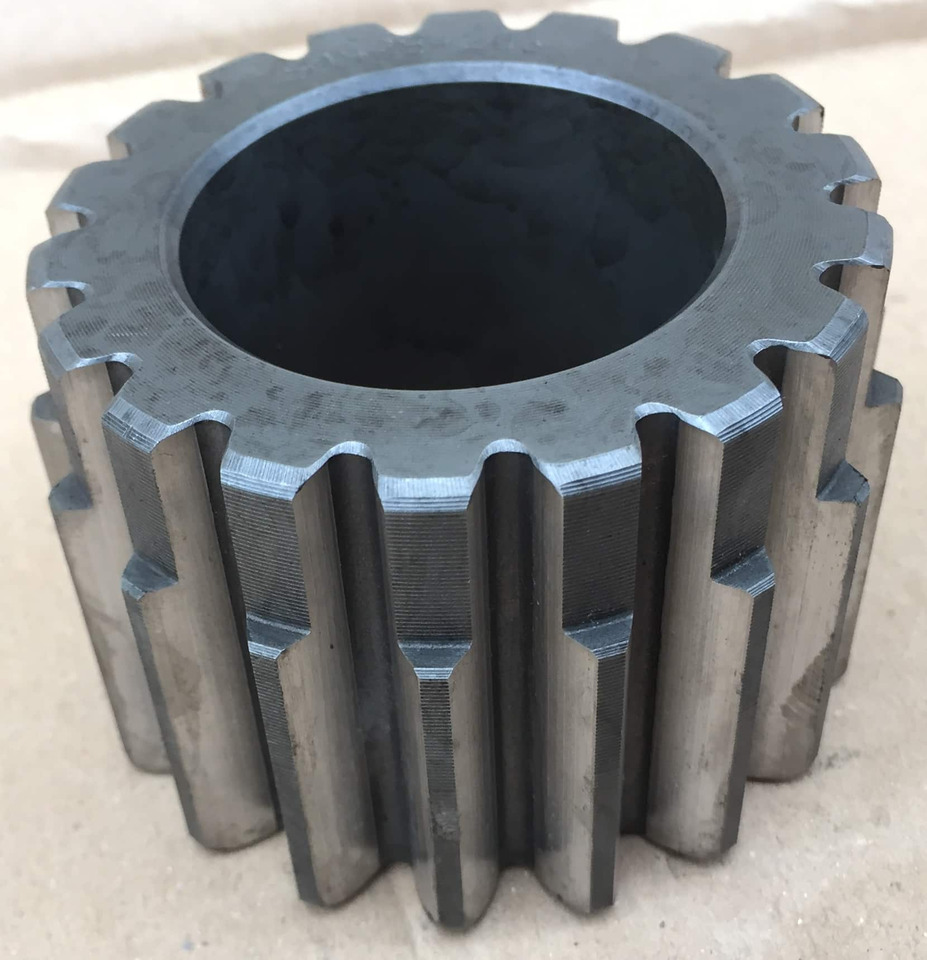 Liebherr Sonnenrad ID-Nr.9442842 - ID-Nr.944284203. FAT350. LH22,R313,R317,R900,ER912,LOS914,LOS924,LOS924 COMP,LOS924 SPUR,R321,R902,R904,R912,R914,R912,R924,R924 COMP. #944284203.13.08# - Bočni reduktor za Bager: slika 1 Liebherr Sonnenrad ID-Nr.9442842 - ID-Nr.944284203. FAT350. LH22,R313,R317,R900,ER912,LOS914,LOS924,LOS924 COMP,LOS924 SPUR,R321,R902,R904,R912,R914,R912,R924,R924 COMP. #944284203.13.08# - Bočni reduktor za Bager: slika 1