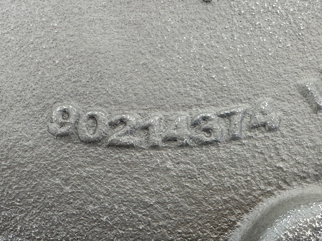Bočni reduktor za Bager goseničar Liebherr Verschlussdeckel ID-Nr.90214374. FAT400P130, FAT400P139.  R926-1715, R928-1715, R930-1716, R934-1550, R936 K-LC, R936 K-NLC, R936 K-SLC, R938-1650. #90214374.25.01#: slika 9