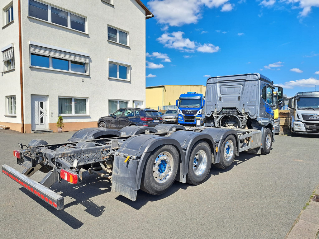Mercedes Benz Actros 3243 8x2 1,2 & 4 Lenkachse, 2 & 4 Liftbar(Nr. 6051) - Tovornjak-šasija: slika 5 Mercedes Benz Actros 3243 8x2 1,2 & 4 Lenkachse, 2 & 4 Liftbar(Nr. 6051) - Tovornjak-šasija: slika 5