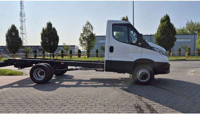 Iveco Daily 70C18 - nowe! - Tovornjak-šasija: slika 5 Iveco Daily 70C18 - nowe! - Tovornjak-šasija: slika 5