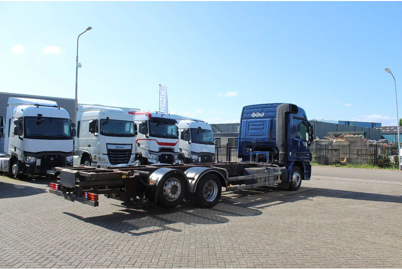 Mercedes-Benz Actros 2541 * EURO5 * 6X2 * FULL AIR * - Tovornjak-šasija: slika 3 Mercedes-Benz Actros 2541 * EURO5 * 6X2 * FULL AIR * - Tovornjak-šasija: slika 3