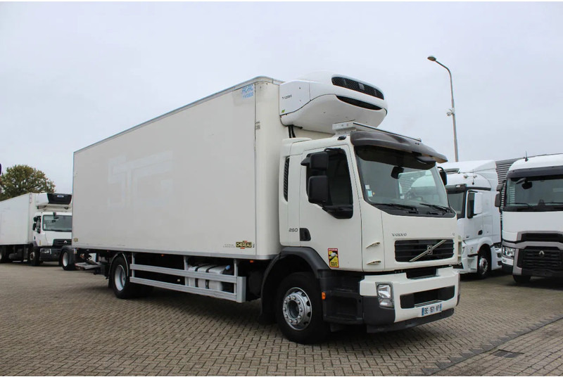 Volvo FE 240 * EURO5 * THERMO KING T-1200R * 4X2 * - Tovornjak hladilnik: slika 4 Volvo FE 240 * EURO5 * THERMO KING T-1200R * 4X2 * - Tovornjak hladilnik: slika 4