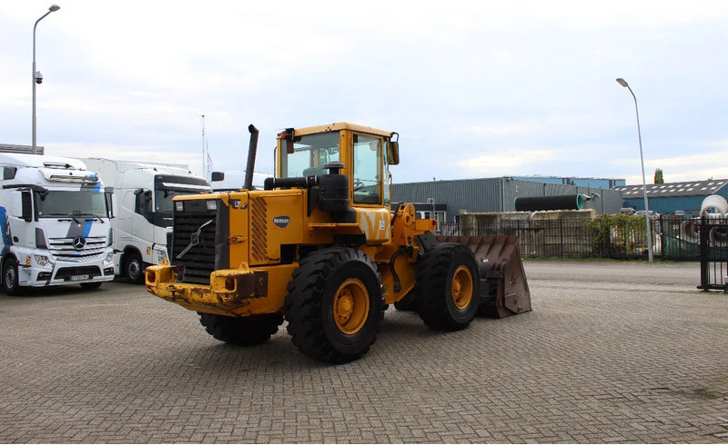 Volvo L70D - Kolesni nakladalec: slika 4 Volvo L70D - Kolesni nakladalec: slika 4