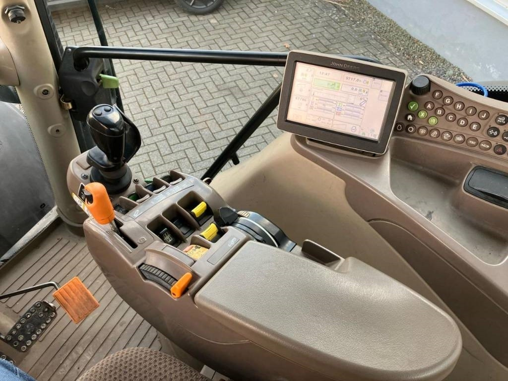John Deere 6140 R - Traktor: slika 5 John Deere 6140 R - Traktor: slika 5