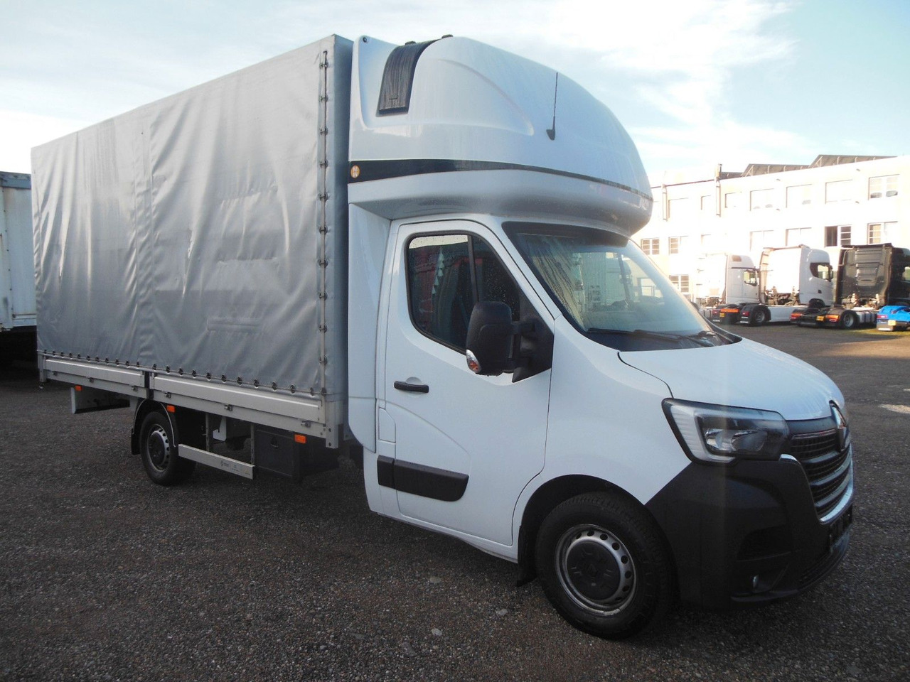 Renault MASTER 2.3 DCI, 10 PALETTEN, LUFT FEDERUNG - Dostavno vozilo s ponjavo: slika 2 Renault MASTER 2.3 DCI, 10 PALETTEN, LUFT FEDERUNG - Dostavno vozilo s ponjavo: slika 2