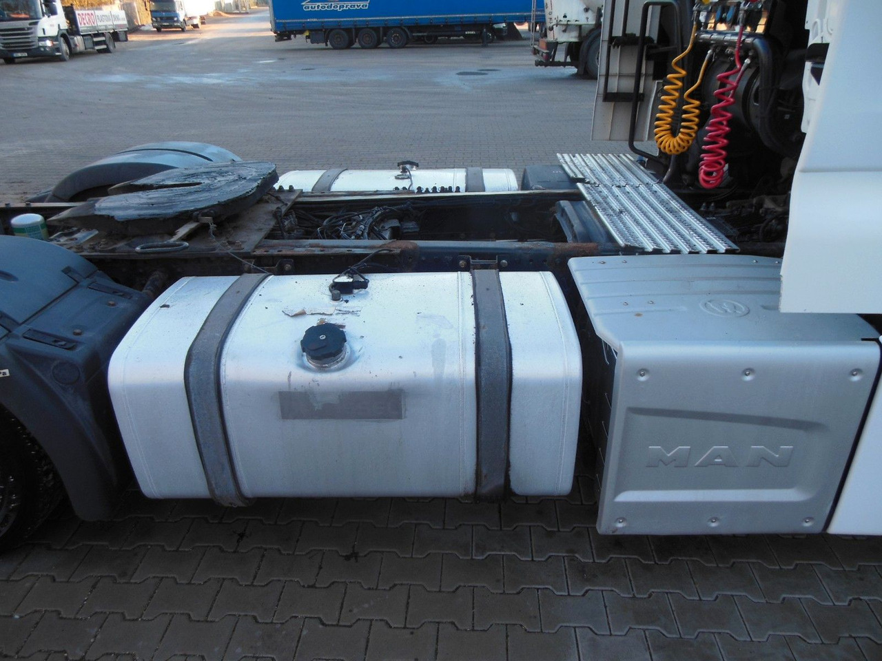 Vlačilec MAN TGX 18.480 LLS-U, LOWDECK + KRONE MEGA MAN TGX 18.480 LLS-U, LOWDECK: slika 9