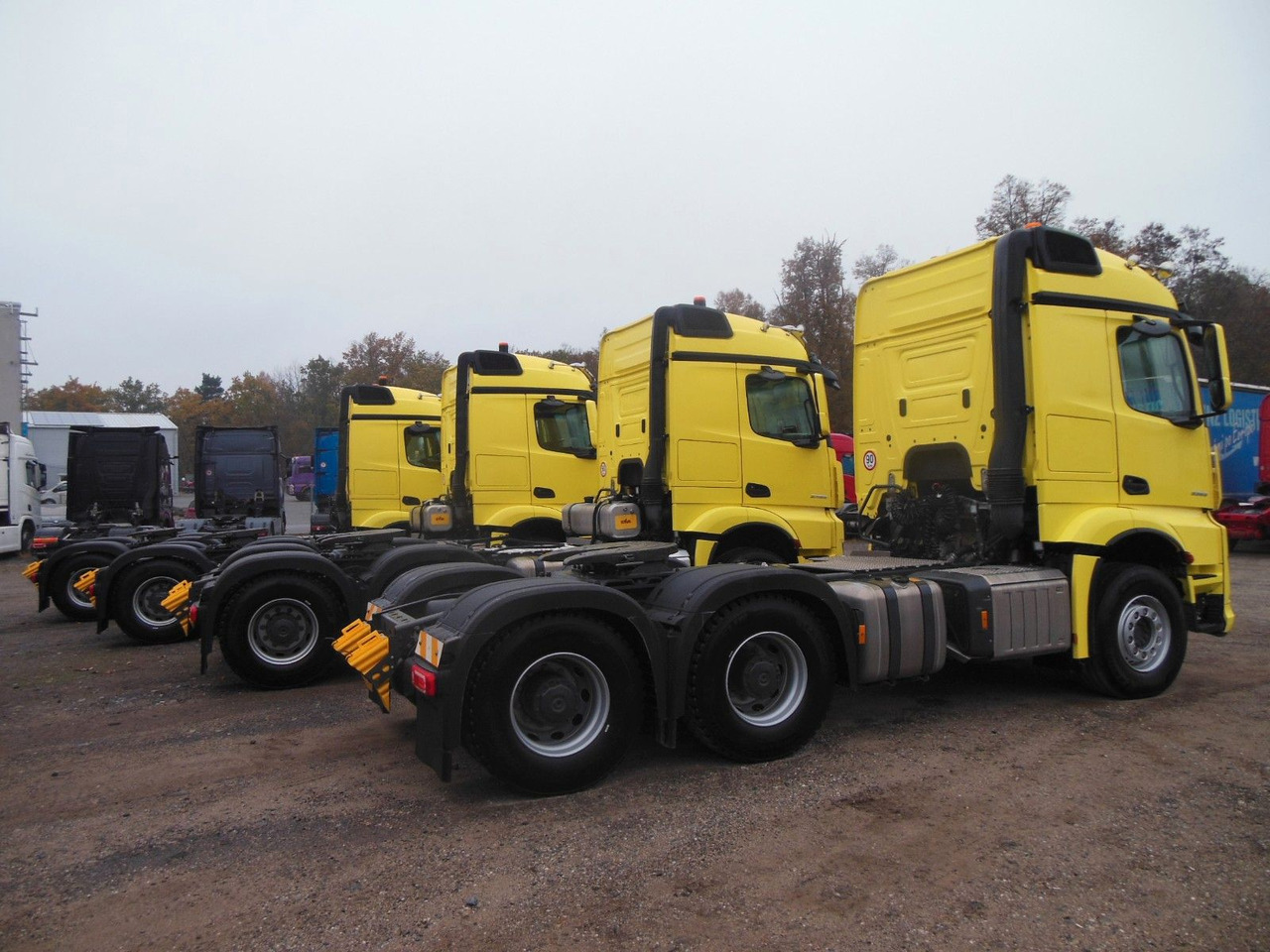 Mercedes-Benz 3353 ACTROS, 6X4, TRK, SET 120 TON, WIE NEUE!E!! - Vlačilec: slika 3 Mercedes-Benz 3353 ACTROS, 6X4, TRK, SET 120 TON, WIE NEUE!E!! - Vlačilec: slika 3