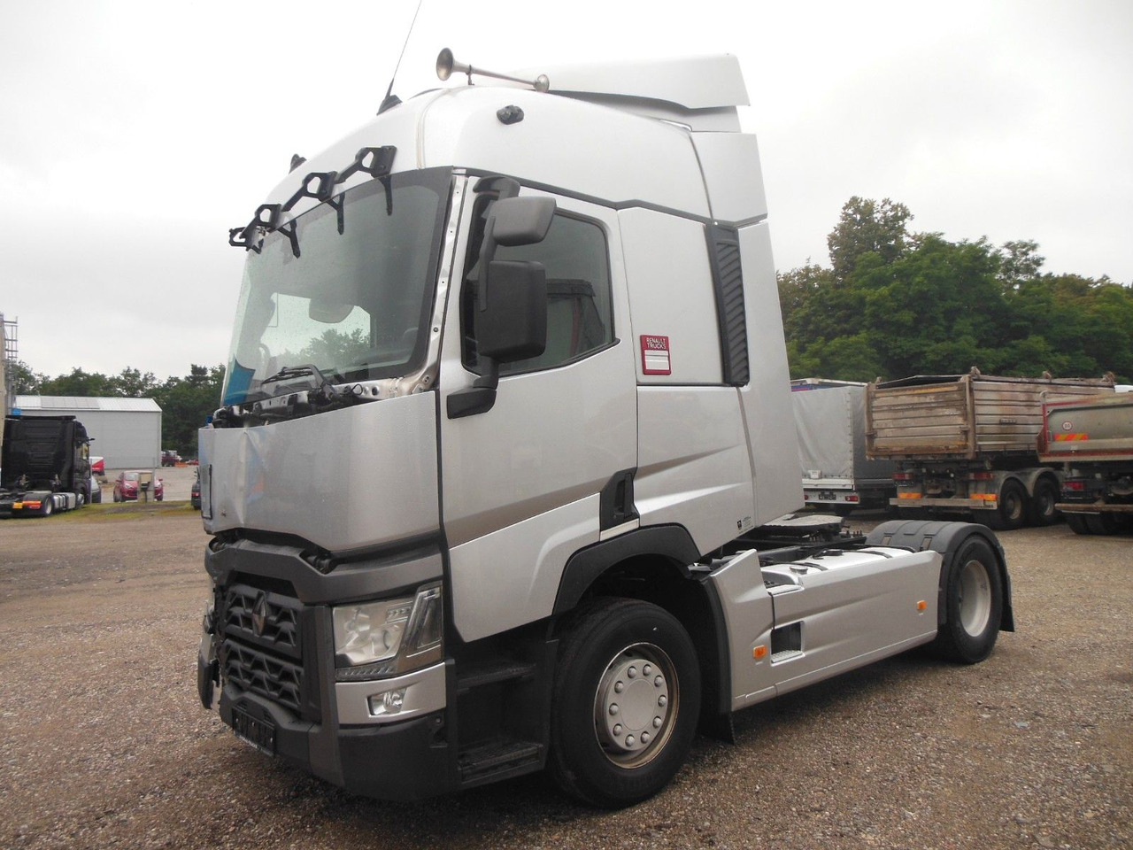 Renault T 440, STANDART, LEICHTER UNAFALL - Vlačilec: slika 1 Renault T 440, STANDART, LEICHTER UNAFALL - Vlačilec: slika 1