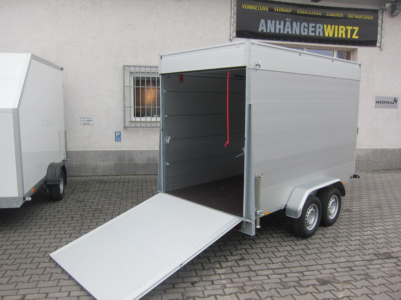 ALUBOXX Deckelanhänger GTT 2500 VT4 301x151x188cm Heckrampe (M) 2500kg order online Aktion - Prikolica zabojnik: slika 2 ALUBOXX Deckelanhänger GTT 2500 VT4 301x151x188cm Heckrampe (M) 2500kg order online Aktion - Prikolica zabojnik: slika 2