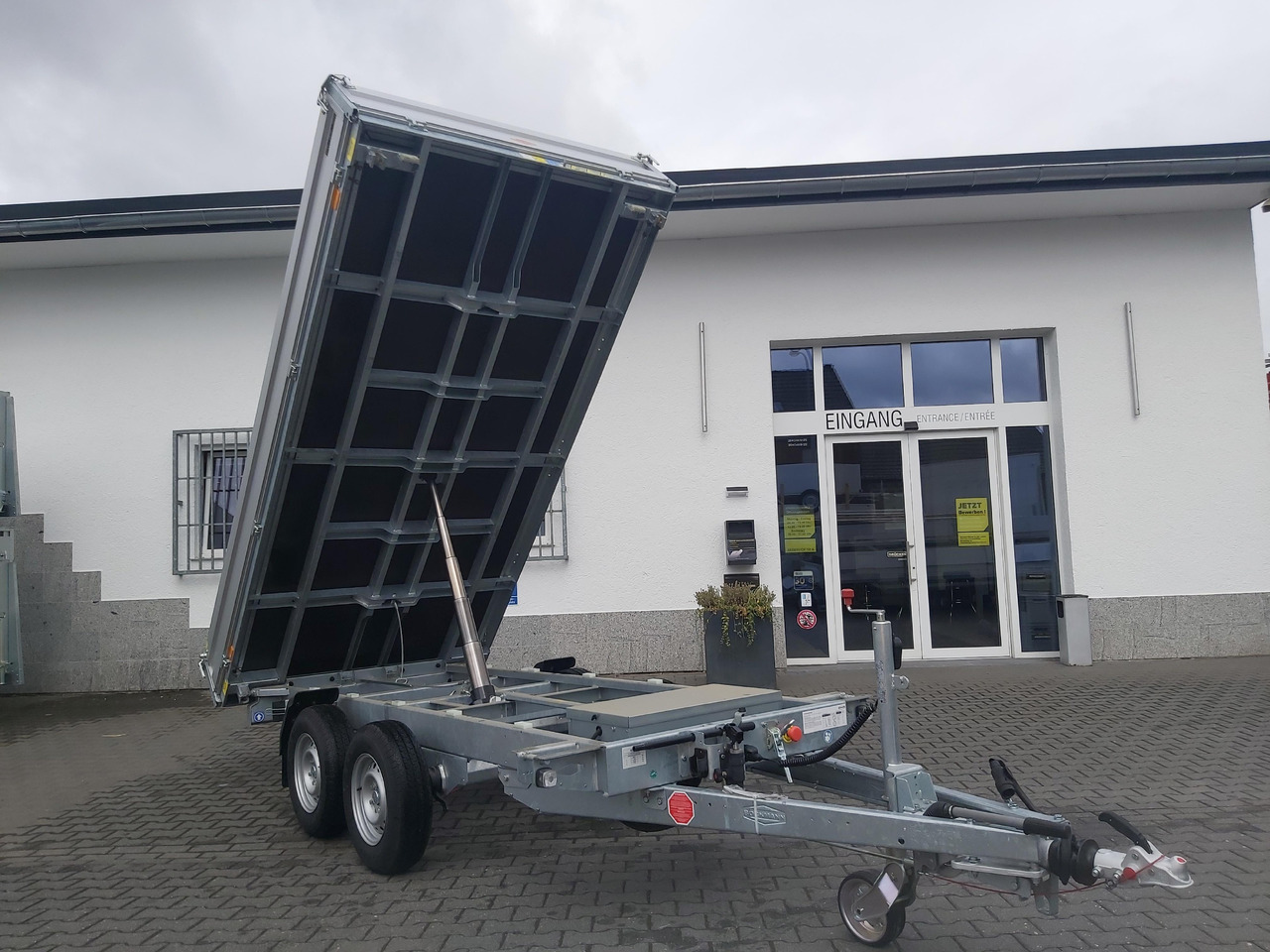 Böckmann Kipper DK AL 3718/35 Profi 374x180x35cm Elektrisch + NHP (L) 3500kg Modell 2024 - Kiper prikolica: slika 2 Böckmann Kipper DK AL 3718/35 Profi 374x180x35cm Elektrisch + NHP (L) 3500kg Modell 2024 - Kiper prikolica: slika 2