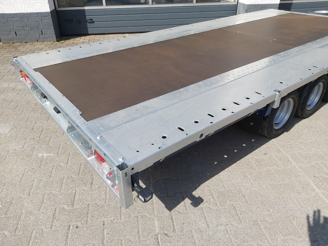 Brian James Trailer CarGO Connect 450x210cm Tridem 10" 3500kg Modell 22 - Plato/ Tovorna prikolica: slika 4 Brian James Trailer CarGO Connect 450x210cm Tridem 10" 3500kg Modell 22 - Plato/ Tovorna prikolica: slika 4