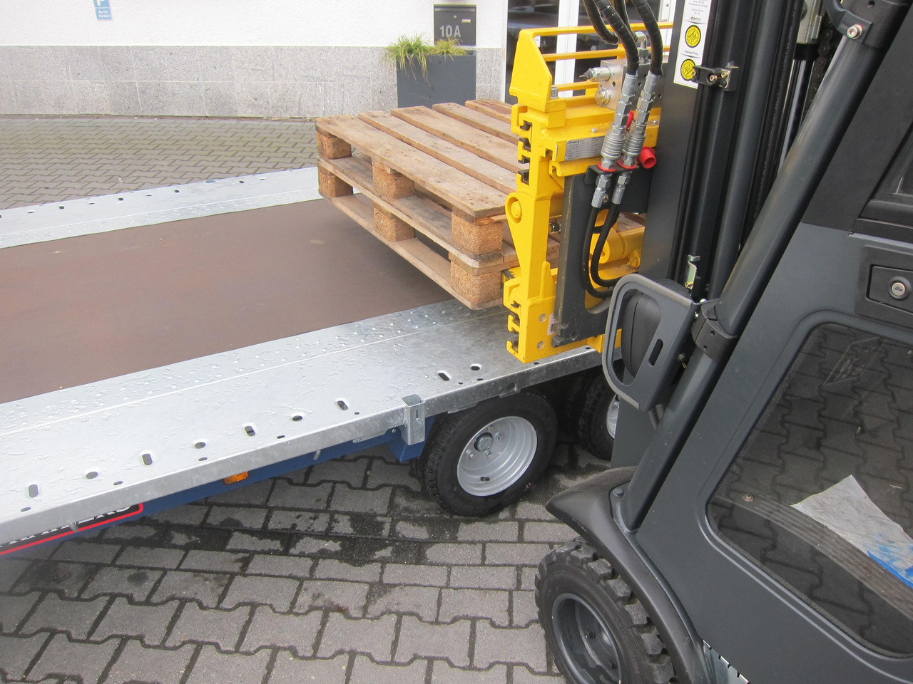 Brian James Trailer CarGO Connect 500x225cm Plateau Tridem 10" 3500kg 22 - Plato/ Tovorna prikolica: slika 3 Brian James Trailer CarGO Connect 500x225cm Plateau Tridem 10" 3500kg 22 - Plato/ Tovorna prikolica: slika 3