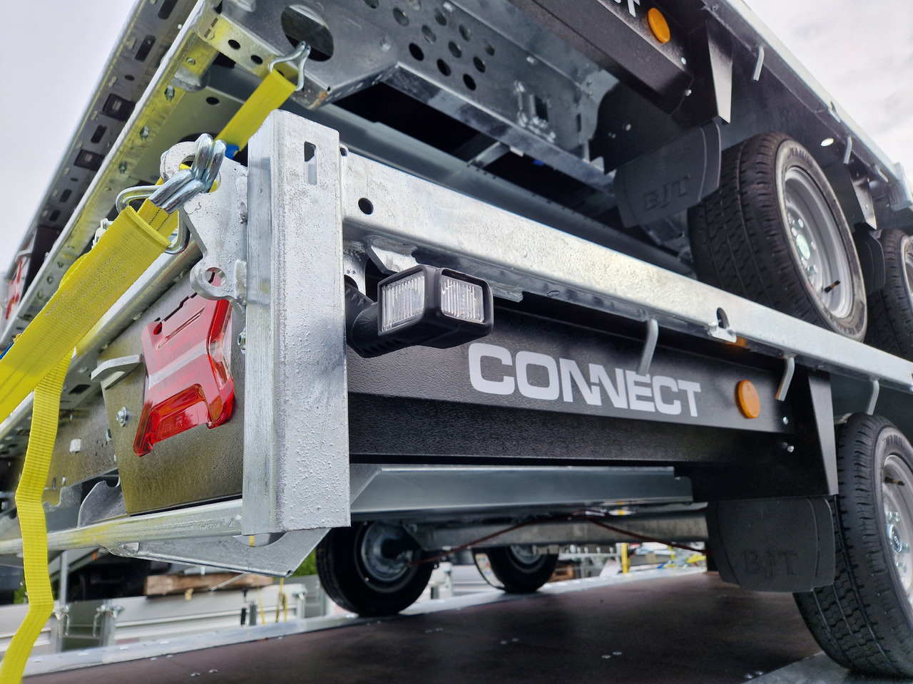 Brian James Trailer Connect 450x215cm plattform Tandem LED 12" 3500kg - Plato/ Tovorna prikolica: slika 2 Brian James Trailer Connect 450x215cm plattform Tandem LED 12" 3500kg - Plato/ Tovorna prikolica: slika 2