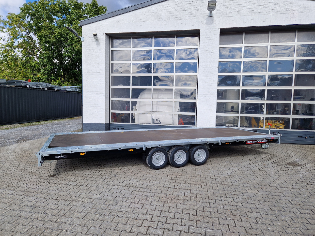 Brian James Trailer Connect 600x243cm plattform blackline Tridem 12" 3500kg - Plato/ Tovorna prikolica: slika 3 Brian James Trailer Connect 600x243cm plattform blackline Tridem 12" 3500kg - Plato/ Tovorna prikolica: slika 3
