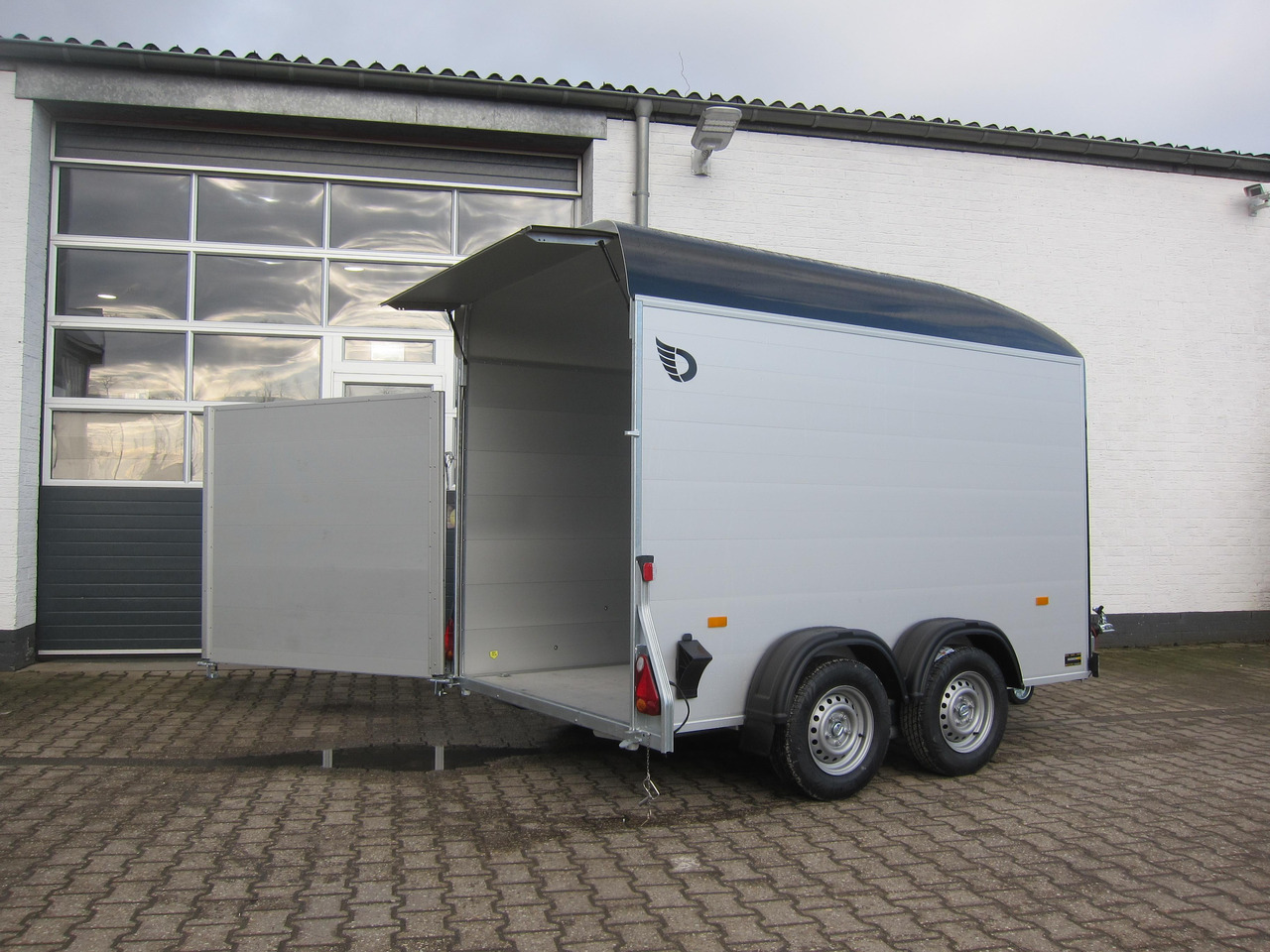 Cargo Roadster 500 312x167x199cm Alu Poly black Pullman 100km/H 2000kg Abverkauf - Avtomobilska prikolica: slika 4 Cargo Roadster 500 312x167x199cm Alu Poly black Pullman 100km/H 2000kg Abverkauf - Avtomobilska prikolica: slika 4