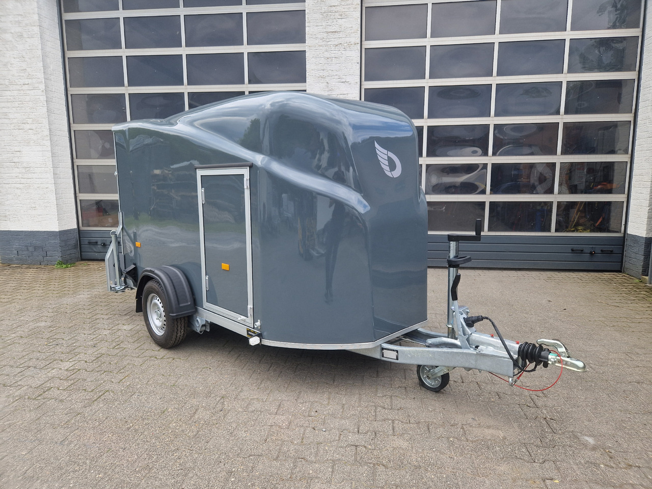 Debon Cargo 1300 300x152x168cm irongrey Seitentür 1300kg Pullman 100km/H - Prikolica zabojnik: slika 1 Debon Cargo 1300 300x152x168cm irongrey Seitentür 1300kg Pullman 100km/H - Prikolica zabojnik: slika 1