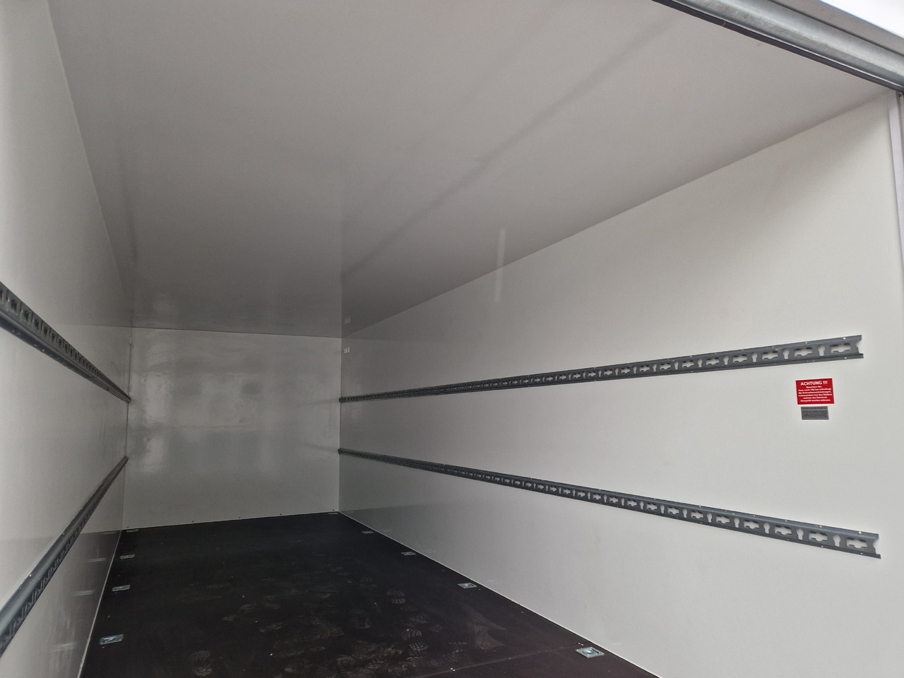 Kargo Koffer Hochlader FC3562HKL 615x220x205cm Heckrampe XXXL 13" 3500kg 100 km/H - Prikolica zabojnik: slika 3 Kargo Koffer Hochlader FC3562HKL 615x220x205cm Heckrampe XXXL 13" 3500kg 100 km/H - Prikolica zabojnik: slika 3