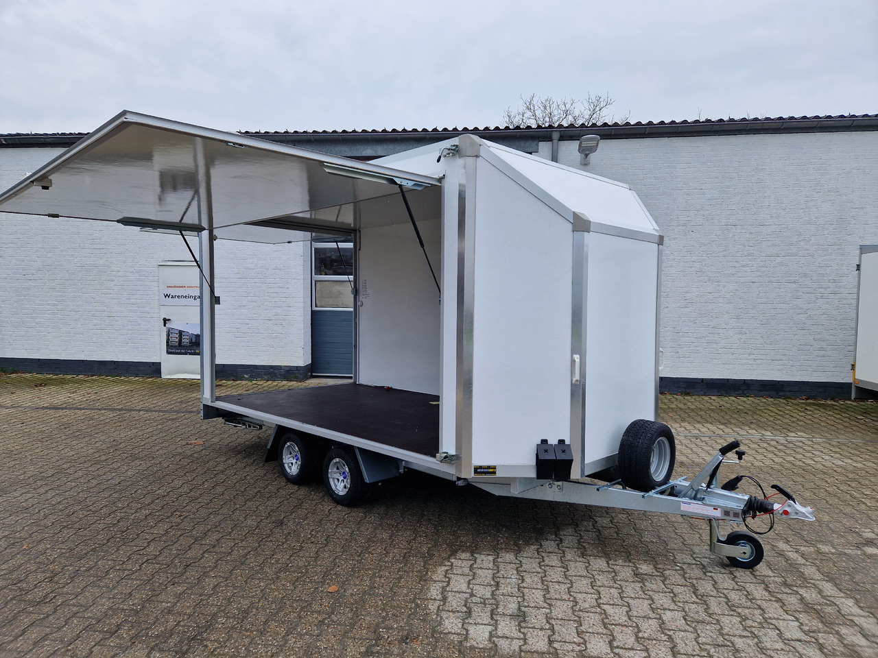 Koffer Hochlader FC2024HTL Messe 400x200x200cm aerodynamisch 10" Alufelgen (XL) 2000kg 100 km/H - Prikolica s hrano: slika 1 Koffer Hochlader FC2024HTL Messe 400x200x200cm aerodynamisch 10" Alufelgen (XL) 2000kg 100 km/H - Prikolica s hrano: slika 1