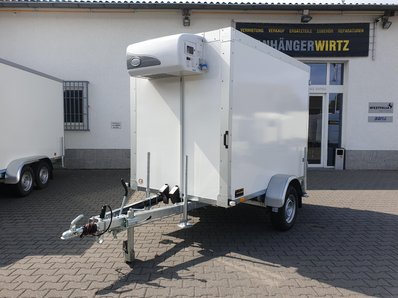 Kühlanhänger AZKF 1525/145 243x144x180cm 230 Volt GOVI Kühlaggregat 60 Frioliner 1500kg - Prikolica hladilnik: slika 2 Kühlanhänger AZKF 1525/145 243x144x180cm 230 Volt GOVI Kühlaggregat 60 Frioliner 1500kg - Prikolica hladilnik: slika 2