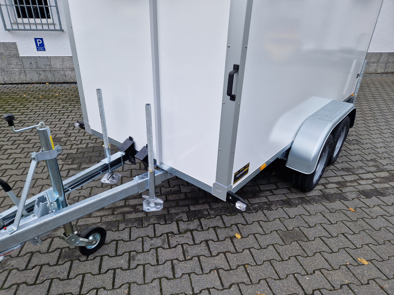 Kühlanhänger AZKF C 2735/155 343x154x200cm CiBIN 230V +Standkühlung (L) 2700kg Abverkauf - Prikolica hladilnik: slika 4 Kühlanhänger AZKF C 2735/155 343x154x200cm CiBIN 230V +Standkühlung (L) 2700kg Abverkauf - Prikolica hladilnik: slika 4
