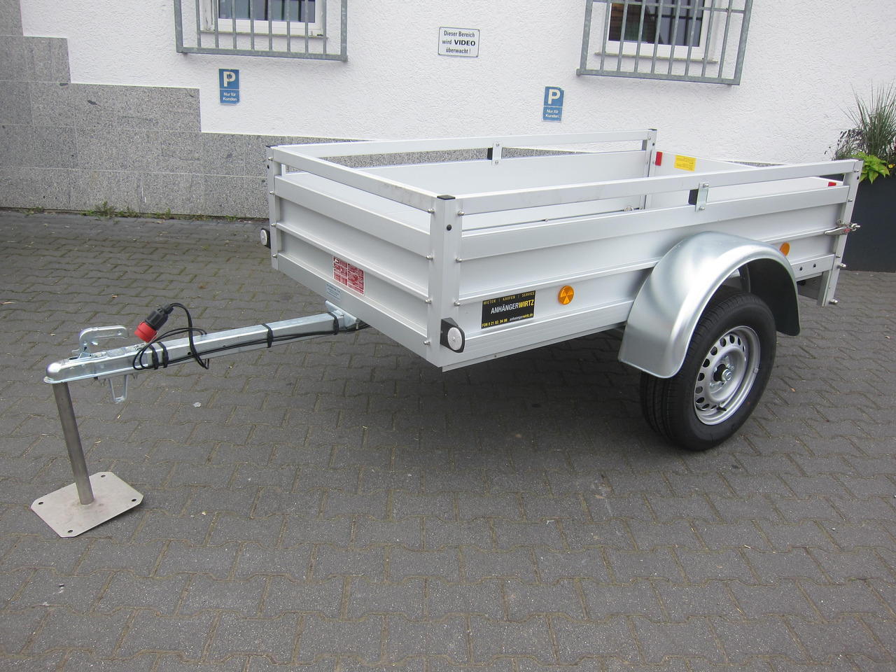 PKW Anhänger Koch Aluline+ U2 205x105x40cm ALUBODEN (XS) 750kg 100 km/H - Avtomobilska prikolica: slika 2 PKW Anhänger Koch Aluline+ U2 205x105x40cm ALUBODEN (XS) 750kg 100 km/H - Avtomobilska prikolica: slika 2