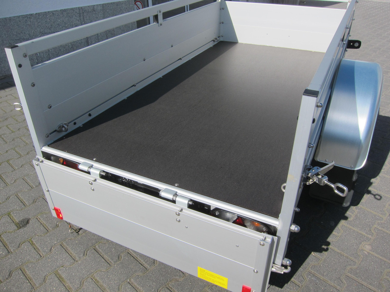 PKW Anhänger Koch Aluline U2 205x105x40cm (XS) 750kg 100 km/H order Aktion - Avtomobilska prikolica: slika 3 PKW Anhänger Koch Aluline U2 205x105x40cm (XS) 750kg 100 km/H order Aktion - Avtomobilska prikolica: slika 3