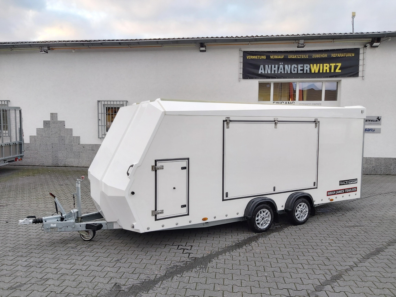 Race Sport Transporter 500x200x175cm Alufelgen silver 4x12" 3000kg Abverkauf - Prikolica zabojnik: slika 1 Race Sport Transporter 500x200x175cm Alufelgen silver 4x12" 3000kg Abverkauf - Prikolica zabojnik: slika 1