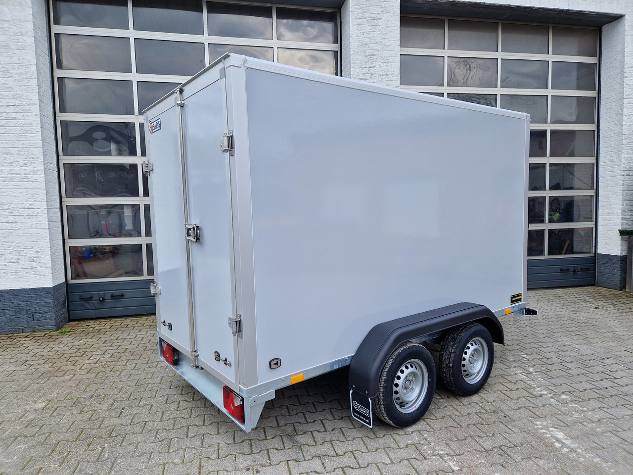 Prikolica zabojnik Saris Koffer GO 306 154 180 2000 2 306x154x180cm GFK grau (M) 2000kg Modell 2023: slika 10