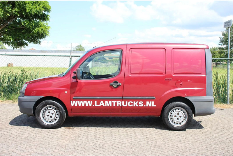 Fiat Doblò Cargo 1.9 JTD SCHUIFDEUR - Furgon: slika 2 Fiat Doblò Cargo 1.9 JTD SCHUIFDEUR - Furgon: slika 2