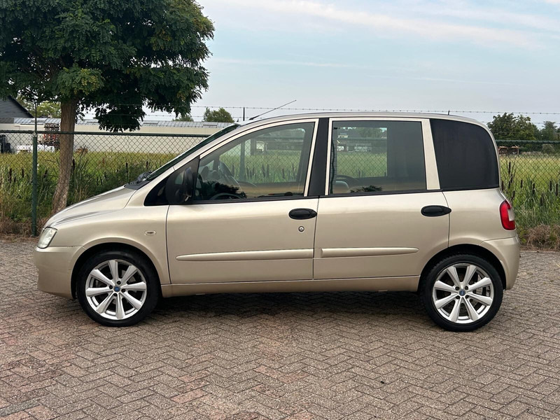 Fiat Multipla 1.9 EURO 4 DIESEL VAN - Mali kombi: slika 2 Fiat Multipla 1.9 EURO 4 DIESEL VAN - Mali kombi: slika 2