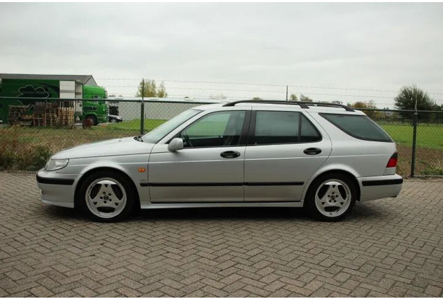 Saab 9-5 Estate 2.3 TURBO S Aero - Avtomobil: slika 2 Saab 9-5 Estate 2.3 TURBO S Aero - Avtomobil: slika 2
