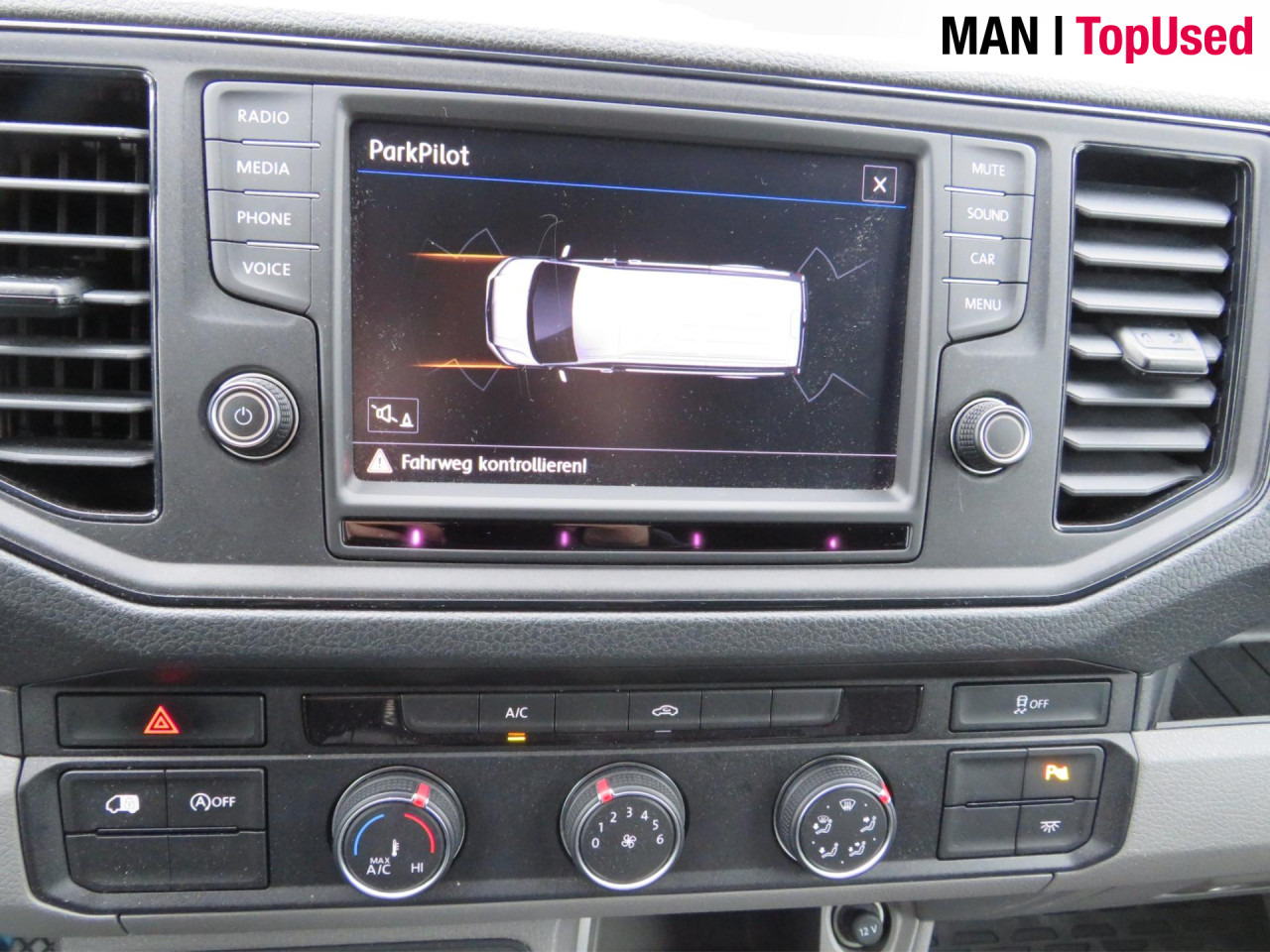 MAN TGE 3.140 4X2F L4H3 SB Kasten DSG Klima ZV - Furgon: slika 4 MAN TGE 3.140 4X2F L4H3 SB Kasten DSG Klima ZV - Furgon: slika 4