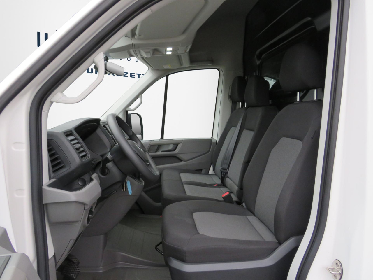 VOLKSWAGEN Crafter 35 L3H3 Kasten 4MOTION Navi ZV - Furgon: slika 3 VOLKSWAGEN Crafter 35 L3H3 Kasten 4MOTION Navi ZV - Furgon: slika 3