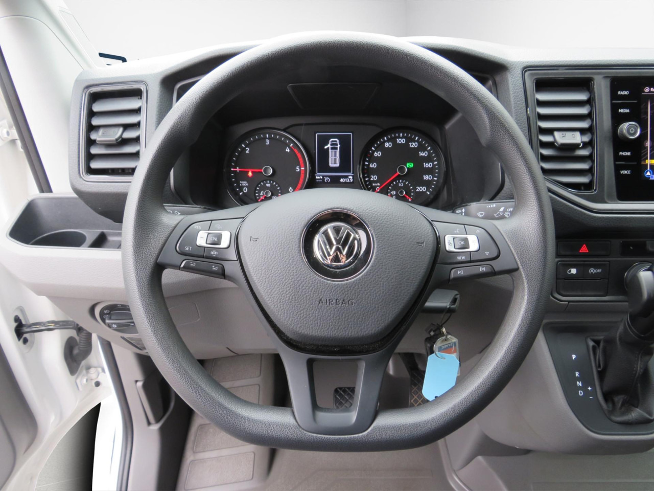 VOLKSWAGEN Crafter 35 L3H3 Kasten 4MOTION Navi ZV - Furgon: slika 4 VOLKSWAGEN Crafter 35 L3H3 Kasten 4MOTION Navi ZV - Furgon: slika 4