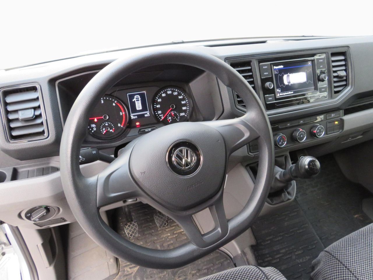 VOLKSWAGEN Crafter 35 L4H3 Doka Kasten Klima AHK Navi ZV - Furgon, Dostavno vozilo z dvojno kabino: slika 2 VOLKSWAGEN Crafter 35 L4H3 Doka Kasten Klima AHK Navi ZV - Furgon, Dostavno vozilo z dvojno kabino: slika 2