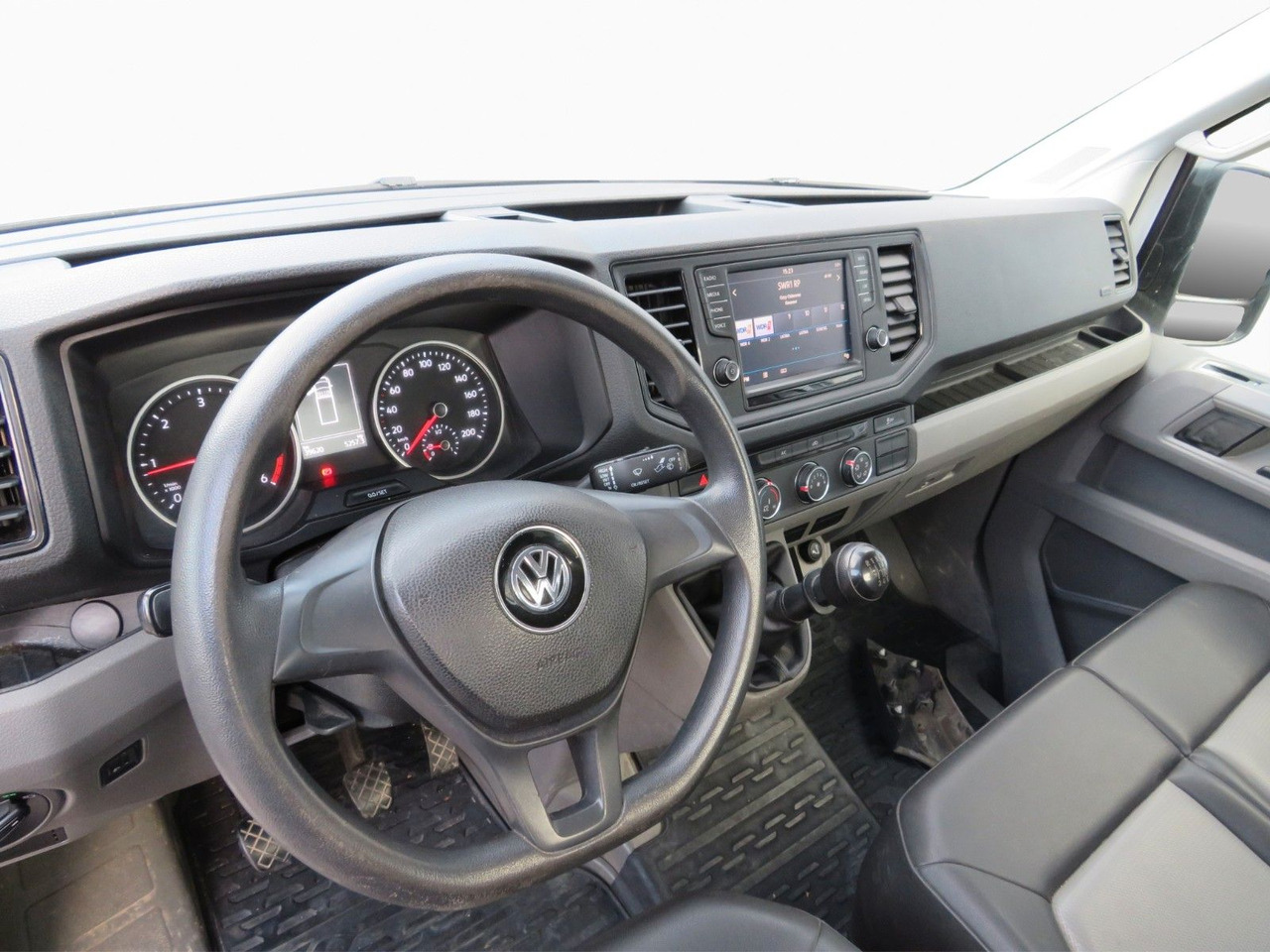Volkswagen Crafter 35 L4 EK Pritsche Lang - Dostavno vozilo s kesonom: slika 2 Volkswagen Crafter 35 L4 EK Pritsche Lang - Dostavno vozilo s kesonom: slika 2