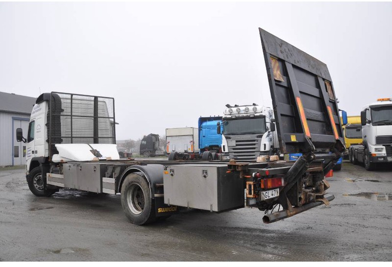 Volvo FM12 380 4X2 - Kontejnerski tovornjak/ Tovornjak z zamenljivim tovoriščem: slika 3 Volvo FM12 380 4X2 - Kontejnerski tovornjak/ Tovornjak z zamenljivim tovoriščem: slika 3