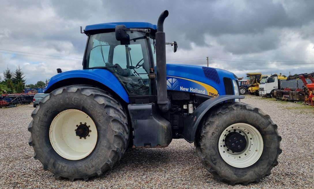 New Holland T8040 - Traktor: slika 3 New Holland T8040 - Traktor: slika 3