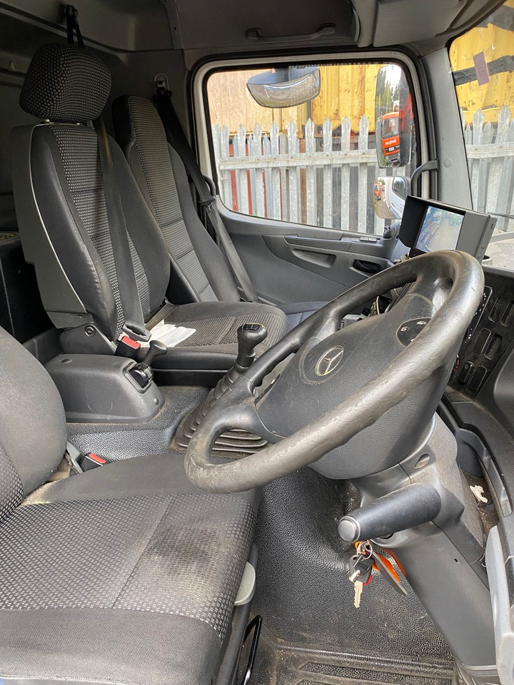 Mercedes Axor 1824 4x2 Fridge box - Dostavno vozilo z zabojnikom: slika 5 Mercedes Axor 1824 4x2 Fridge box - Dostavno vozilo z zabojnikom: slika 5