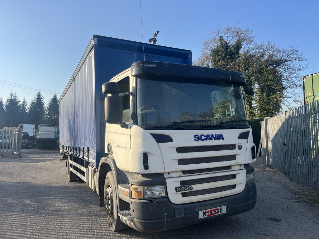 Scania P230 4x2 Curtain side - Tovornjak s ponjavo: slika 1 Scania P230 4x2 Curtain side - Tovornjak s ponjavo: slika 1
