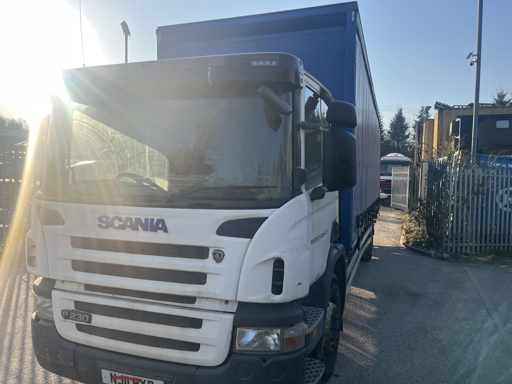 Scania P230 4x2 Curtain side - Tovornjak s ponjavo: slika 2 Scania P230 4x2 Curtain side - Tovornjak s ponjavo: slika 2