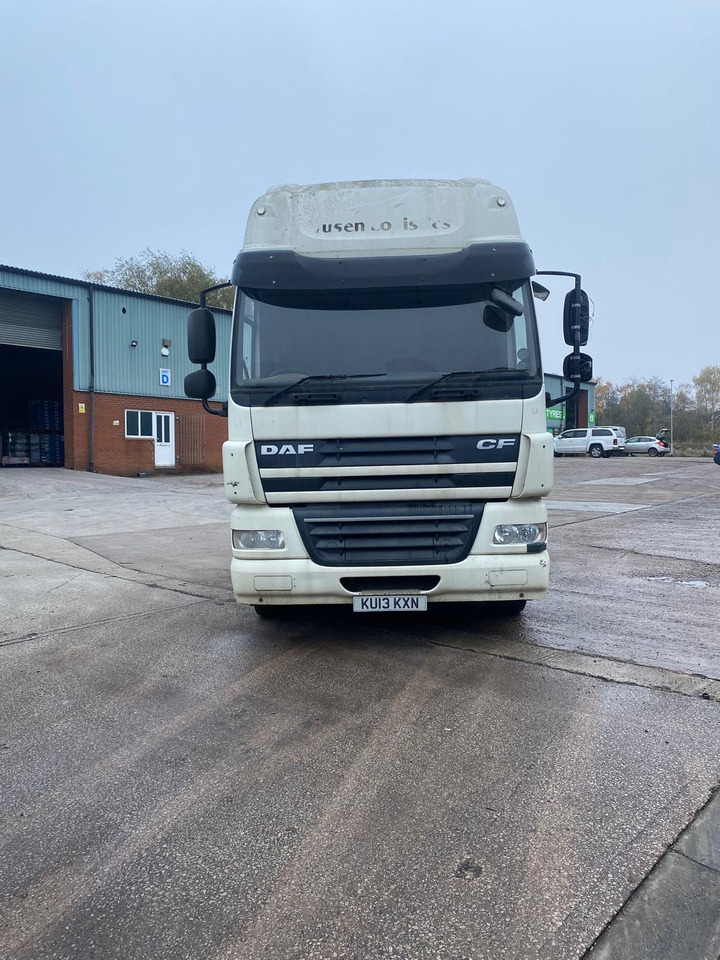 DAF CF 460 - Vlačilec: slika 2 DAF CF 460 - Vlačilec: slika 2