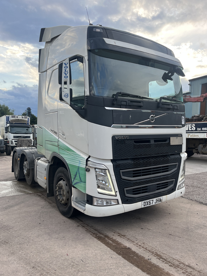 Volvo FH 500 6x2 Tractor Unit - Vlačilec: slika 1 Volvo FH 500 6x2 Tractor Unit - Vlačilec: slika 1