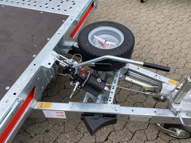 Brian James T Transporter, 231-5522-35-3-10, 5500 x 2240 mm, 3,5 to. kippbar mit Auffahrrampe - Prikolica avtotransporter: slika 3 Brian James T Transporter, 231-5522-35-3-10, 5500 x 2240 mm, 3,5 to. kippbar mit Auffahrrampe - Prikolica avtotransporter: slika 3