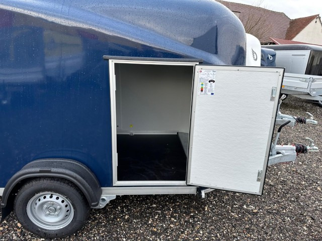 Cheval Liberte Debon Fourgon Cargo 2 Poly + Türe blau 1300 kg, 100 km/h, 300x155x168cm - Prikolica zabojnik: slika 4 Cheval Liberte Debon Fourgon Cargo 2 Poly + Türe blau 1300 kg, 100 km/h, 300x155x168cm - Prikolica zabojnik: slika 4