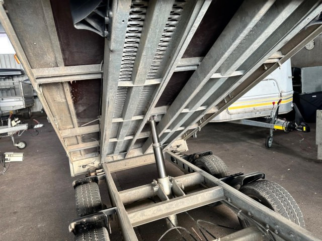 Eduard Heckkipper Alu 2570 x 1500 x 300 mm, 2,7 to. 13C - Kiper prikolica: slika 4 Eduard Heckkipper Alu 2570 x 1500 x 300 mm, 2,7 to. 13C - Kiper prikolica: slika 4