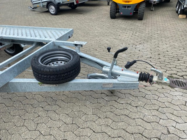 Gala BGG Taurus 5035SL 5050 x 2050 mm, 3,5 to. ZG, 2-Achs - Prikolica avtotransporter: slika 2 Gala BGG Taurus 5035SL 5050 x 2050 mm, 3,5 to. ZG, 2-Achs - Prikolica avtotransporter: slika 2
